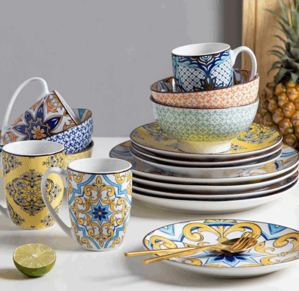 16 piece Jasmin Pattern Porcelain Tableware Dinner Set - Image 4